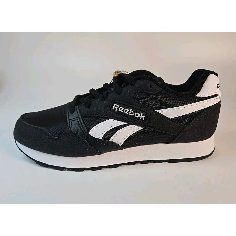 Reebok‎ Ultra Flash Women's Sneakers Size 6 Shoes Black W/ White Stripe NWOB